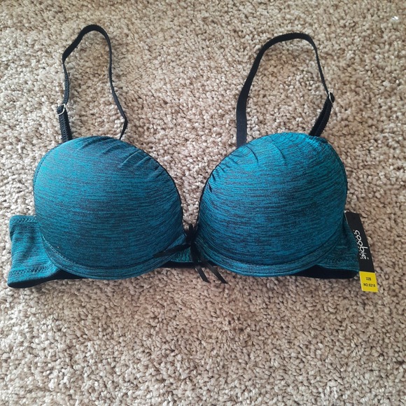 NWT Coobie 32 B Bra..  Padded Underwire, removable straps. - Picture 1 of 4